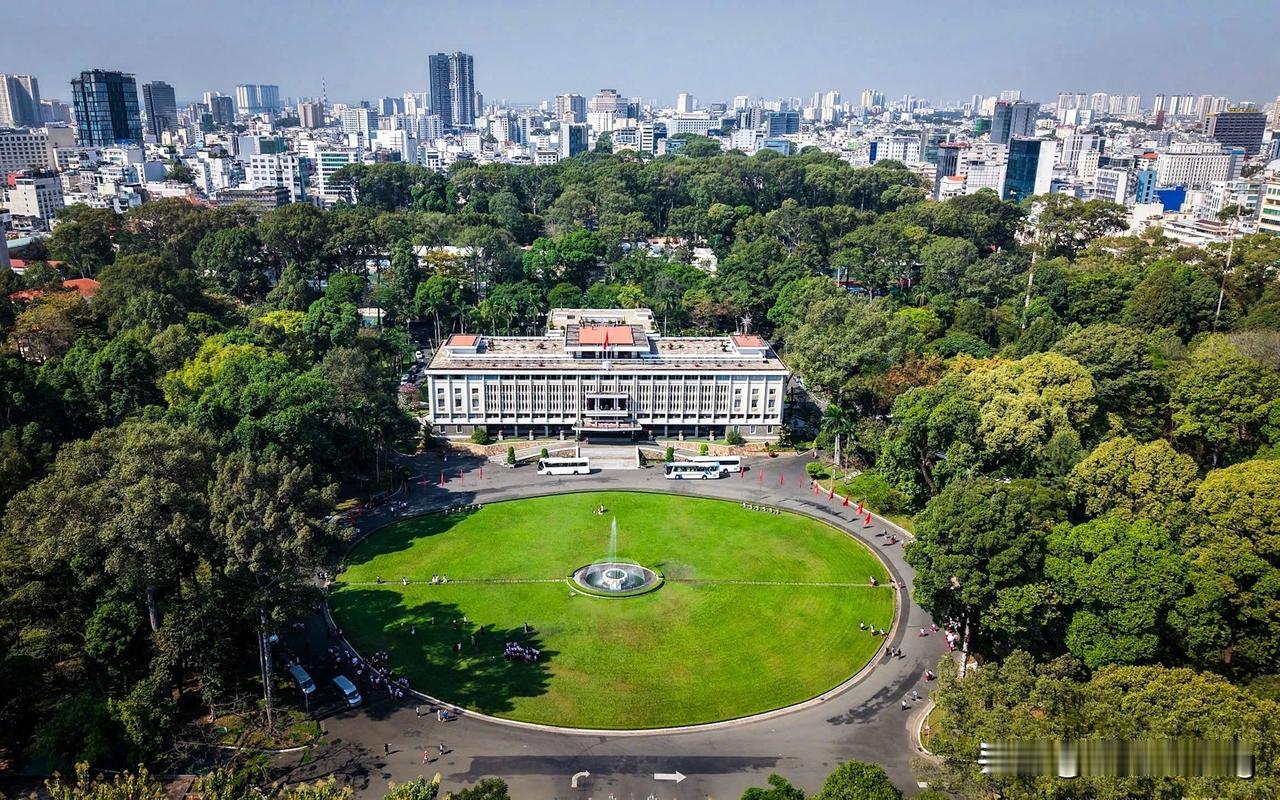 越南独立宫的外观设计，竟然全部来自中国玄学和周易八卦风水学！1975年4月3