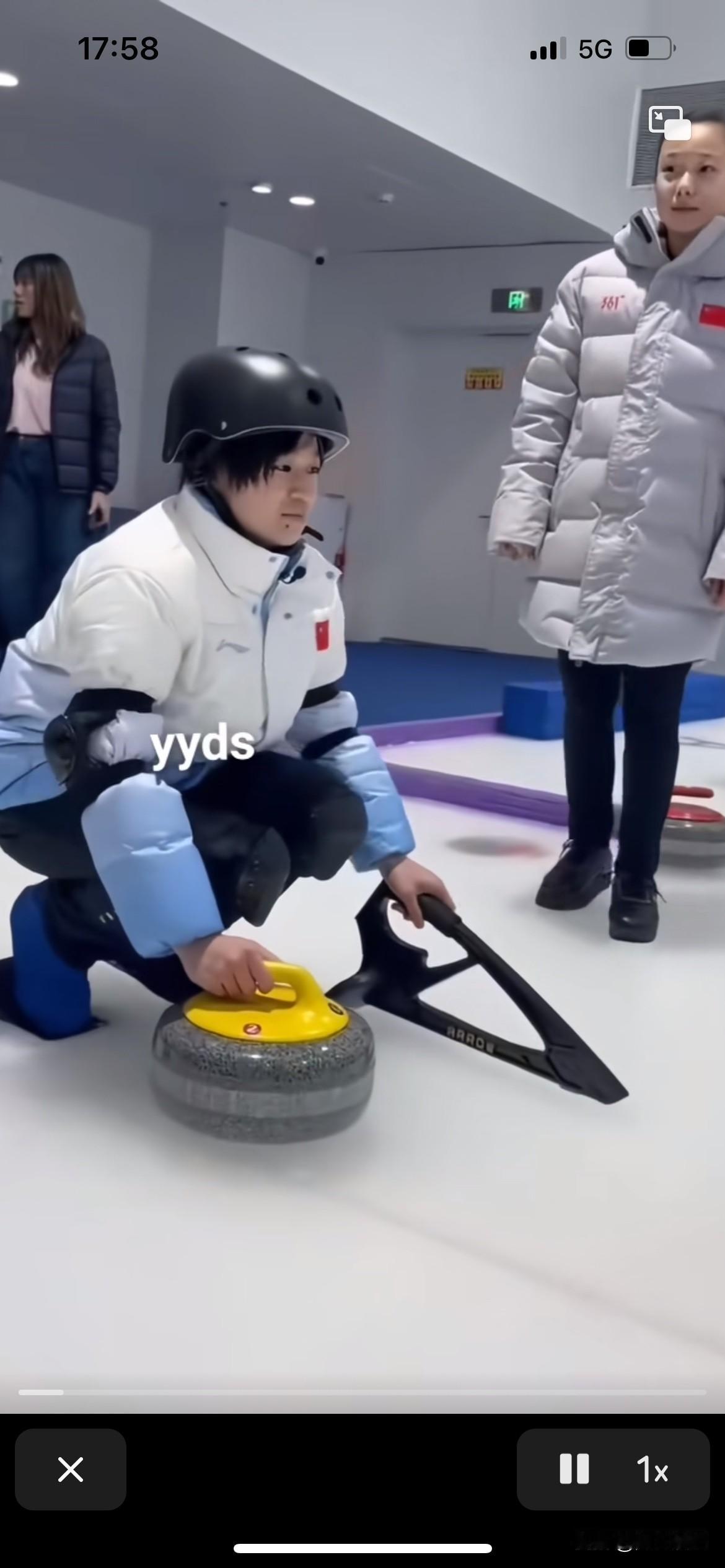 全红婵这又是玩哪一出啊，又跑去搞不专业的项目，好好的锻炼吧，别玩跟你无关的事了，