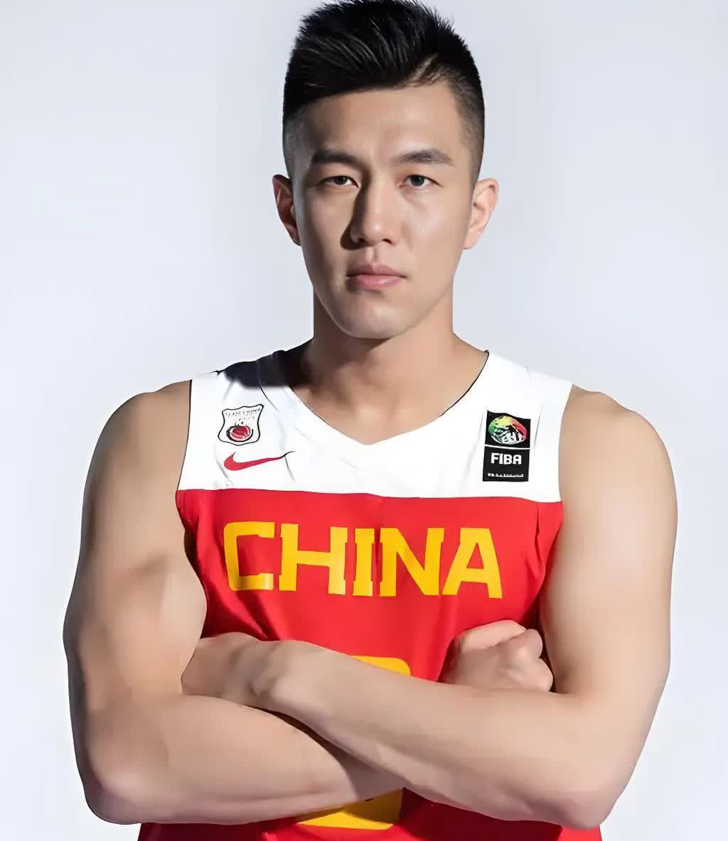 中国男篮真正意义上诞生的5位天才：1郭艾伦16岁未打过职业联赛直接入选