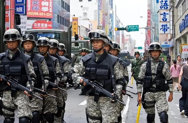 既然美国敢迈这步，中国自然会应对到底，你向台湾提供军售，那我们也会公开向非美阵营