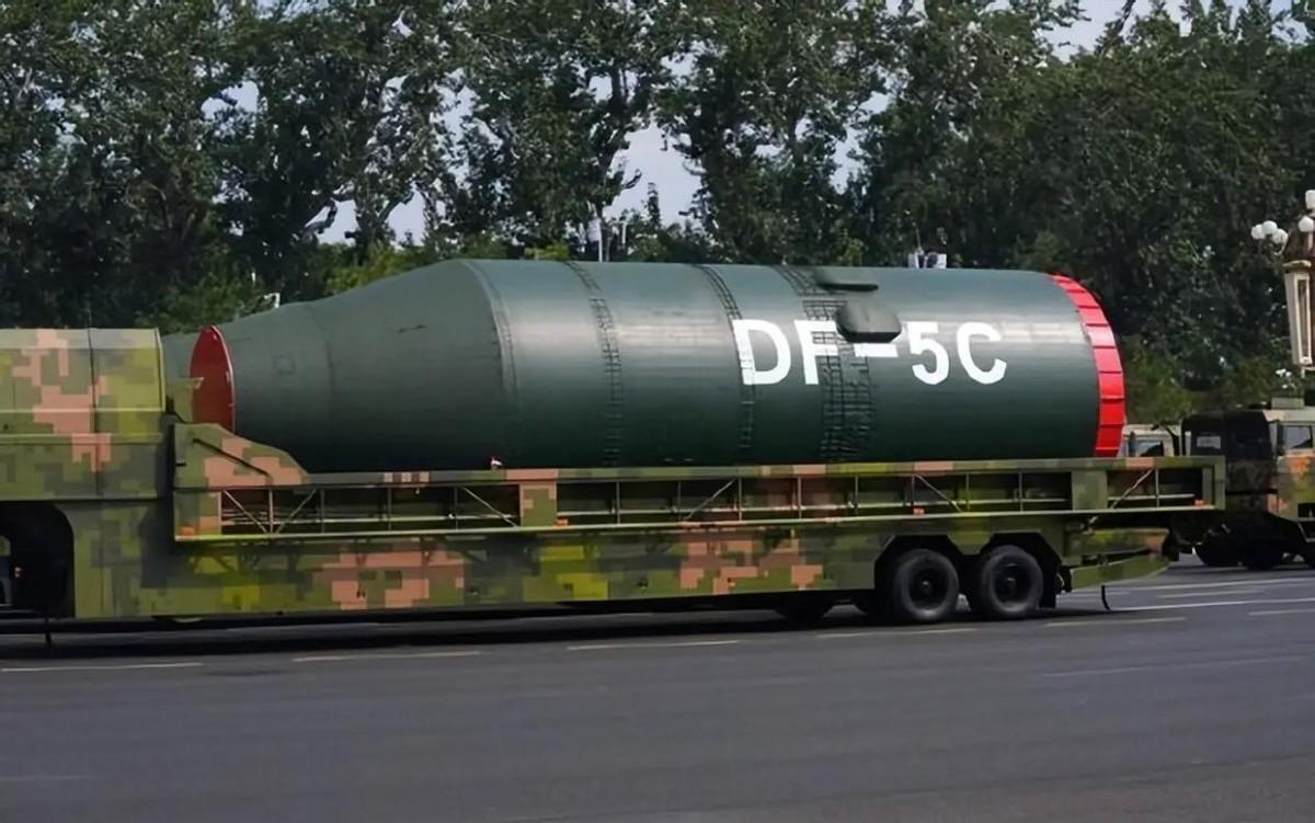 中国当初研究核武器时，美国为什么没有强行阻止？其实它不仅试图阻止过，甚至美苏两个