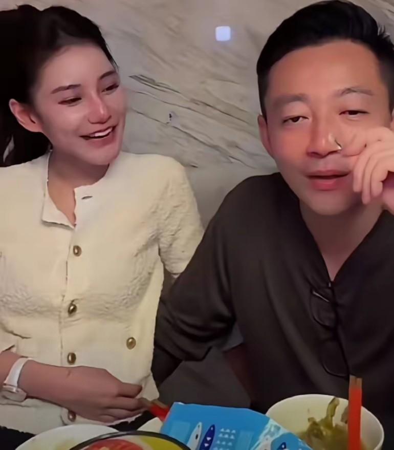 特么反复跳一模一样的坑，也是没谁了，昨晚直播11点过看一下只有600多人，开始看