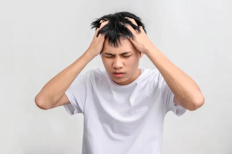 这5种毛病都怕这个千古名方：一头痛，二怕冷，三爱出汗，四发热，五肌肉痛很多人