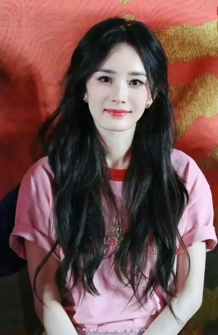 你们发现没有，只要是杨幂参演的电影或者电视剧，不管杨幂是主角还是配角，讨论