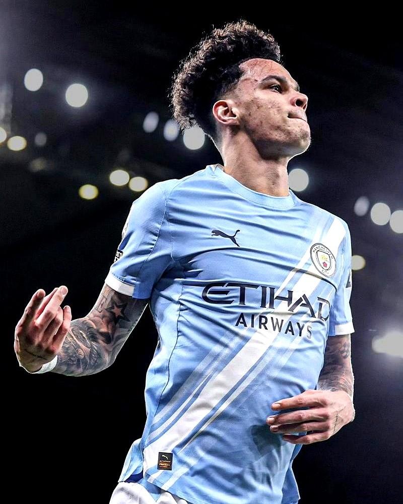 从2500万欧元到1.2亿，曼城这笔买卖算是亏到家了。当初在曼城，帕尔默就是