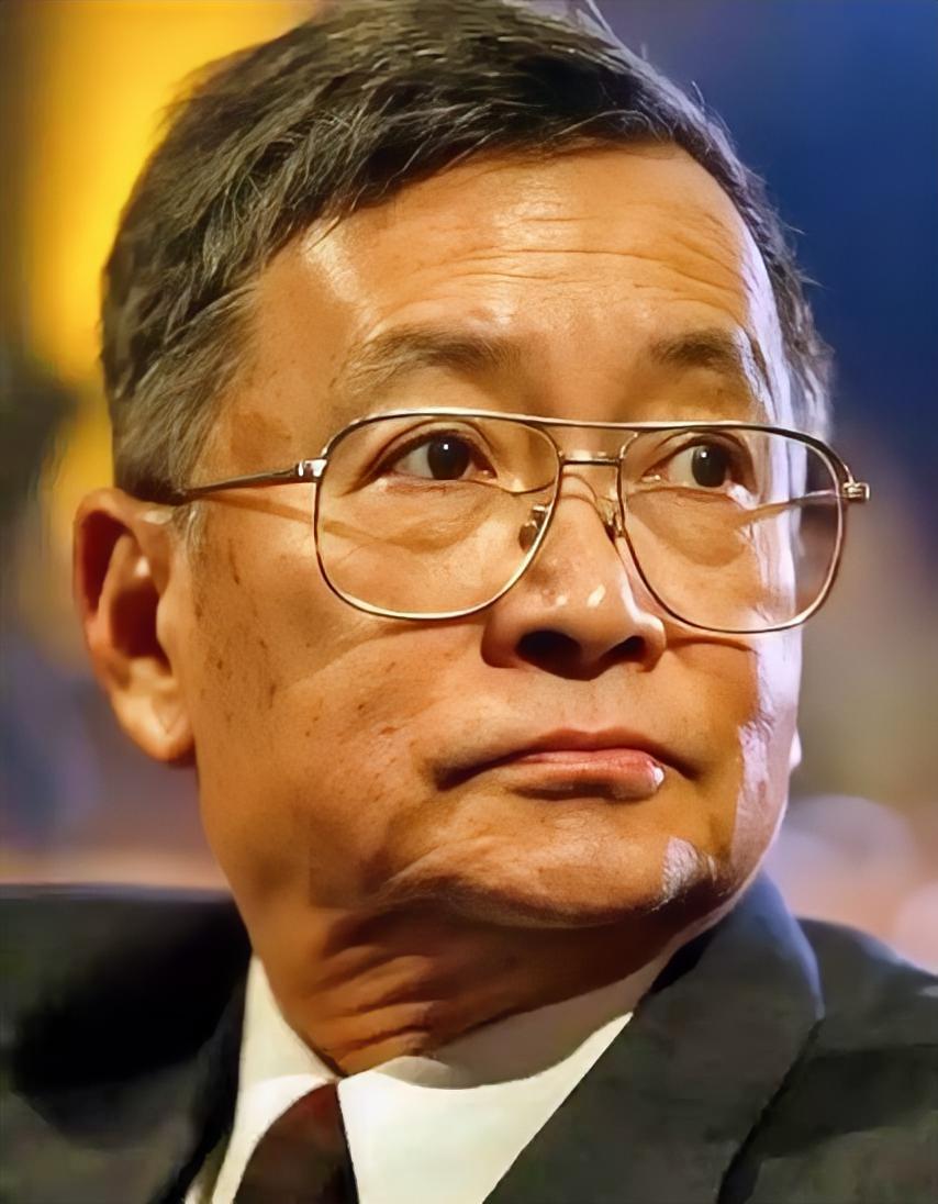 1950年，林徽因的儿子梁从诫参加高考，差2分考上清华。林徽因怀疑阅卷有问题，动