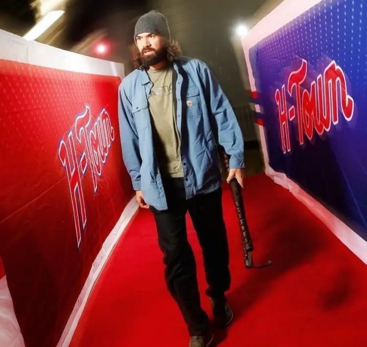 火箭的内线，一夜之间天塌了！亚当斯轰然倒塌，申京归期未定，这根本不是挑战，这是