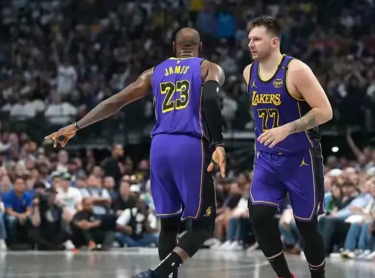 卧虎能走多远，上限还真是看詹姆斯东子再怎么样，季后赛场均25+8+8的的能力