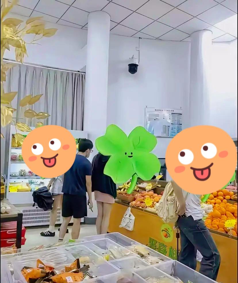 如今最揪心难受的，莫过于南京审计这位研究生的父母了。南京审计素有审计界黄埔军