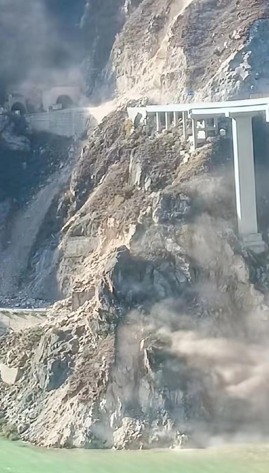 勘察和设计估计要连夜发声明了，修桥的时候难道没考虑地质条件吗?与选址多少有点关系