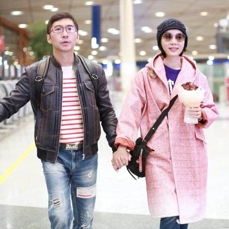 在《花儿与少年7》里，陈数向那英讲起自己的过往。她丈夫赵胤胤是国际钢琴家兼美食