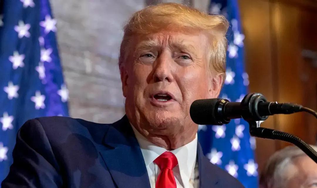 果不其然中国突然宣布了上周在北京，政府部门公布了新安排，说要从明年起