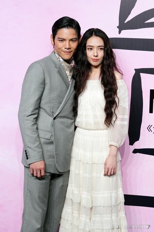 郭碧婷：没有人逼我生小孩12月10日活动上，40岁的郭碧婷直面诸多热点话题，状