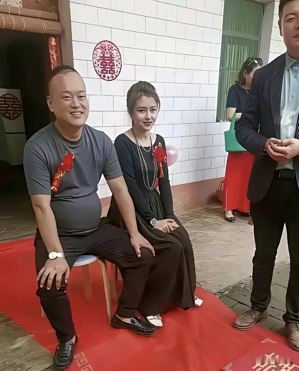 丈母娘这样式的，老婆长啥样还用说吗