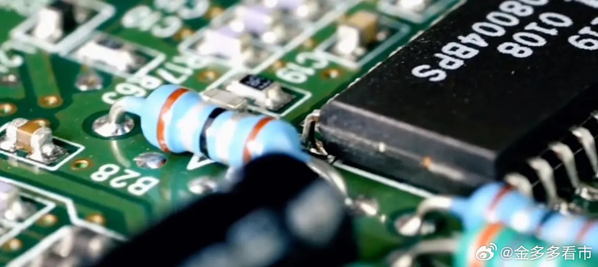 存储芯片领域的十家企业•第十位：兆易创新◦业绩：2025年归母净利润同比增长