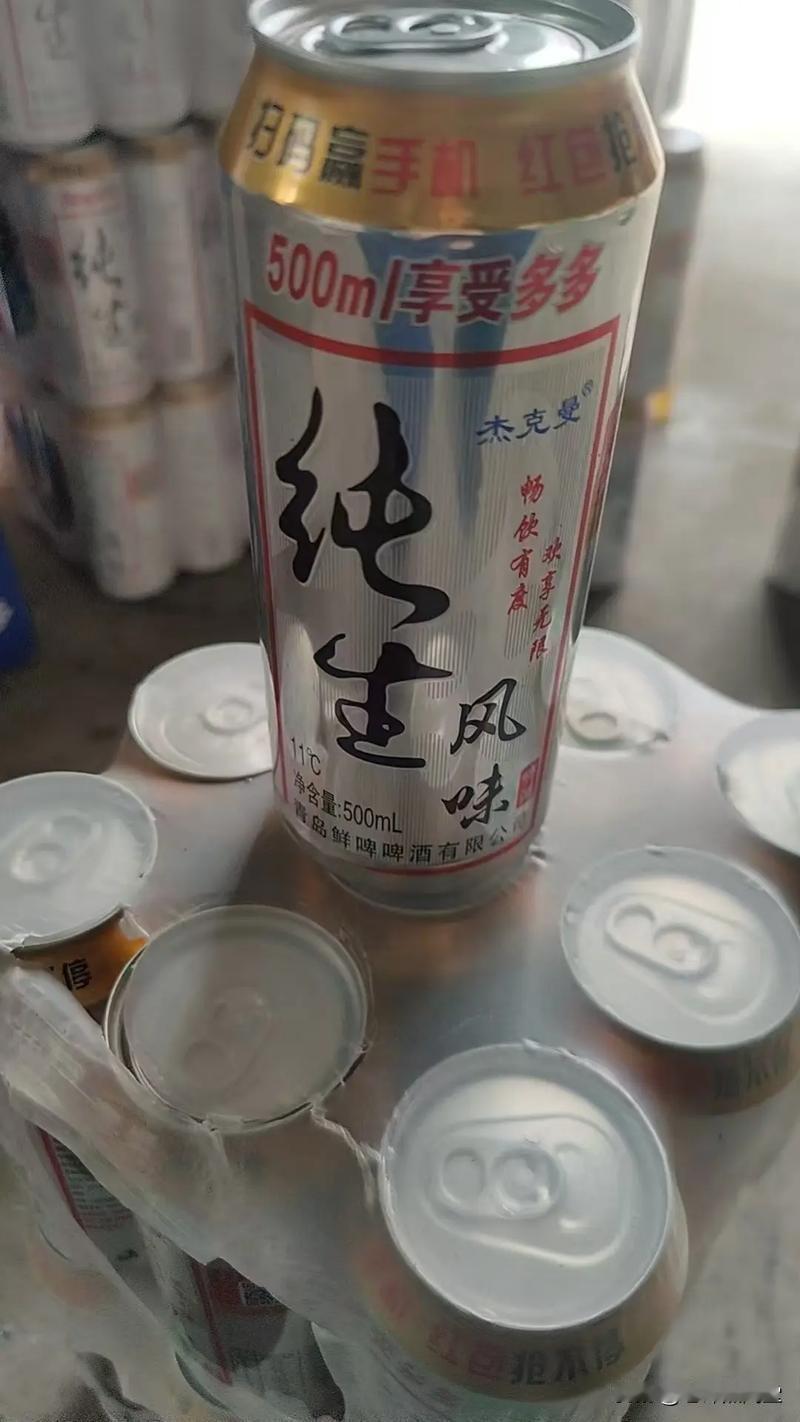 过期2年啤酒能喝吗？老公说越陈越香，我直接拿去浇花过年亲戚送的啤酒，一翻生