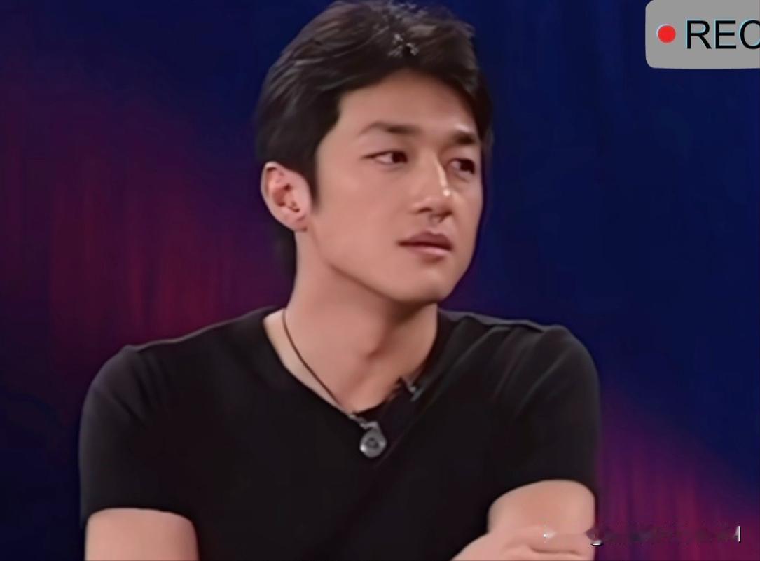 周迅曾经评价李亚鹏，他满足了我对男人的全部幻想，却被群嘲很久~我当时一直以为