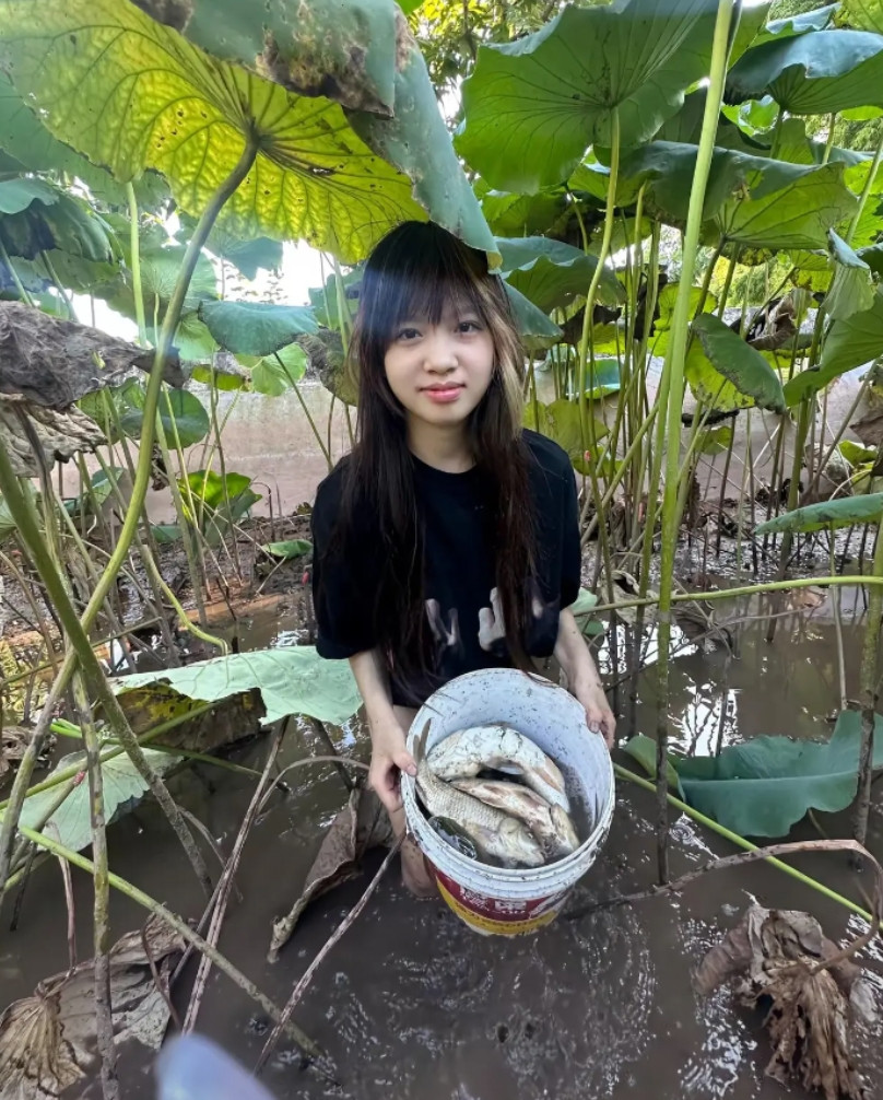 报备！今天抓了这么多鱼但是我只抓了三条