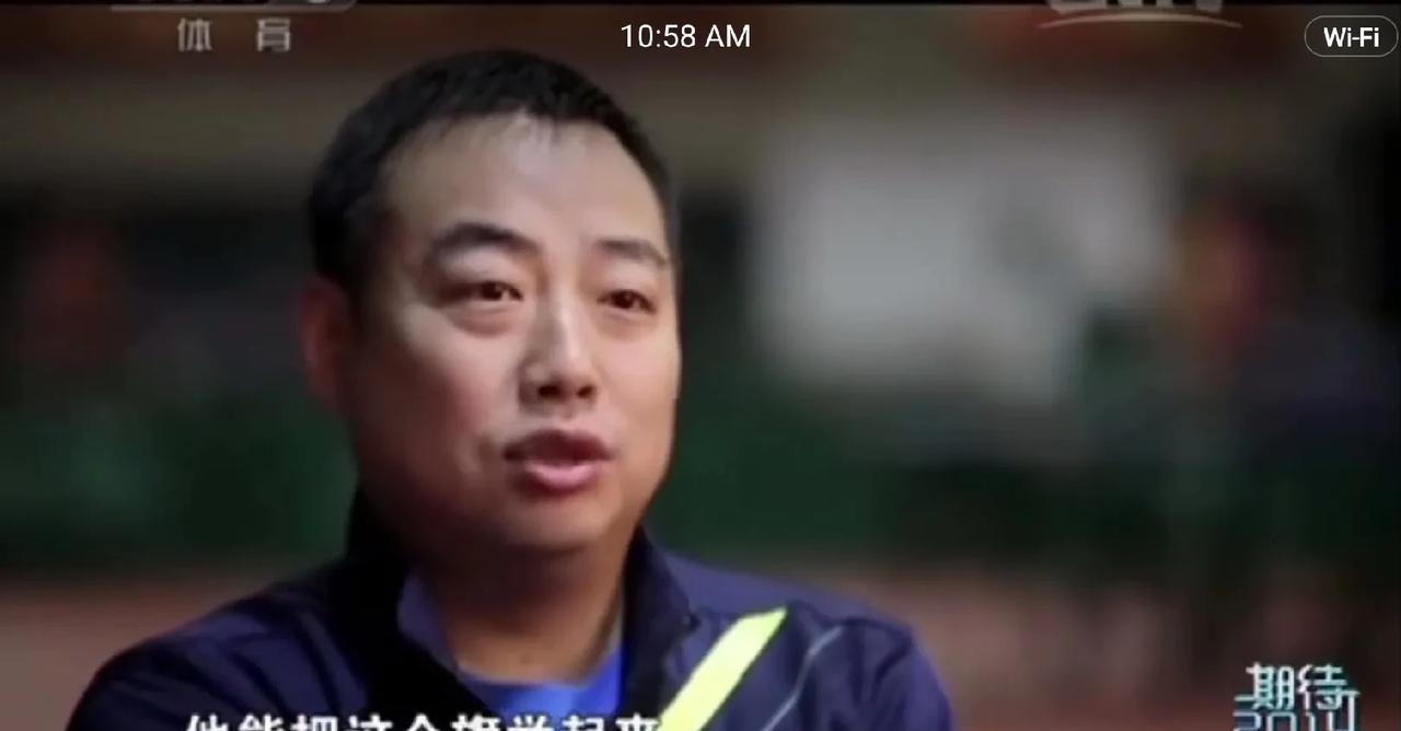 刘国梁看人有多准，看看张继科在2012年完成大满贯后，接受央视采访时，刘国梁面对