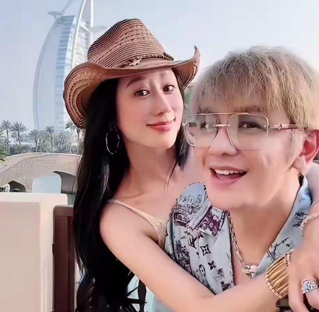 不出事真不知道，伊朗一乱才彻底看清，原来国内竟有这么多有钱人爱往国外跑。昨天刷到