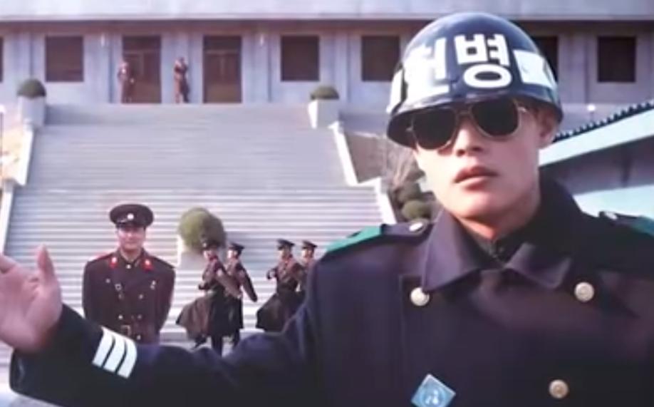 很多人第一次看到朝韩边境的韩国士兵，都会觉得有点“奇怪”。站岗的士兵几乎清一色