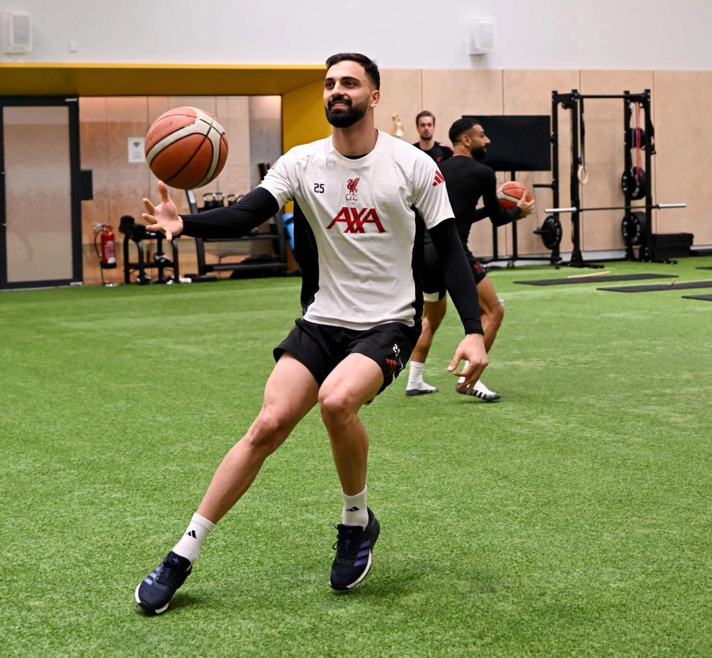 敏感区依旧不会出现在镜头里🏀​​​