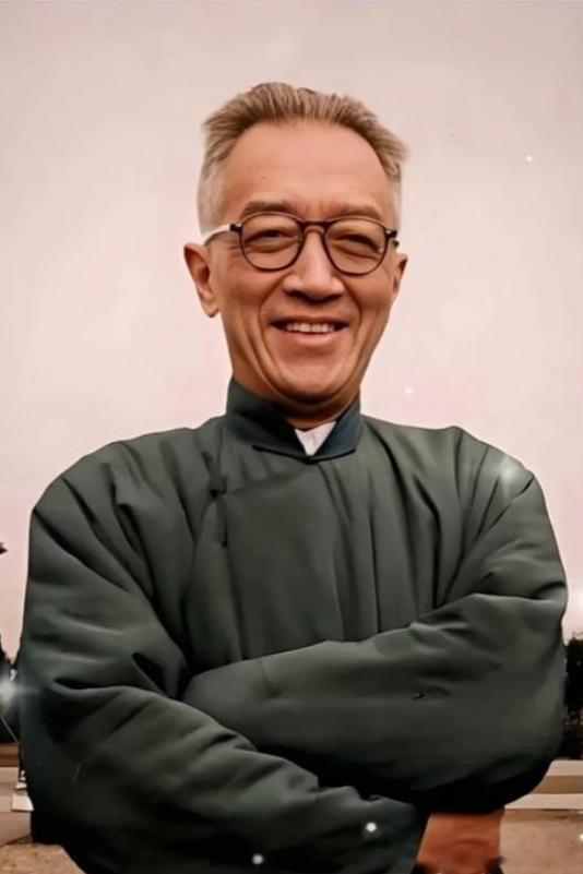 胡适的四柱八字：丁火命，日支丑为财库，时支未为印库，丑未相冲，财库和印库被冲开，