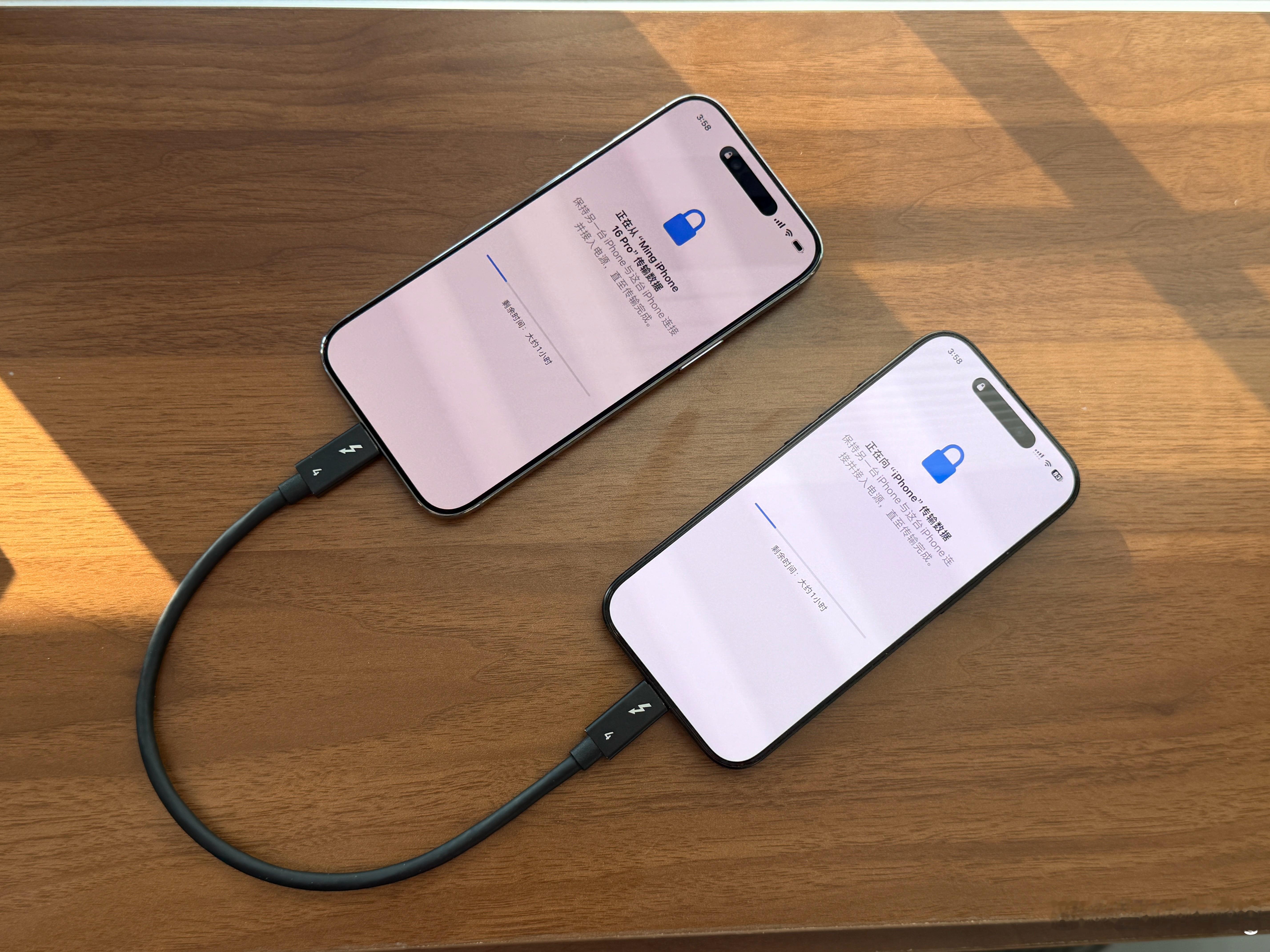 有时候真的搞不懂，最近大家换新iPhone，有些人总是抱怨新机导资料导了一整晚还