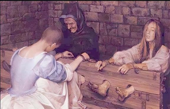 古代为贵族制定的温柔酷刑，用动物器官行刑，在欢乐中死亡。笑刑的起源可以追溯