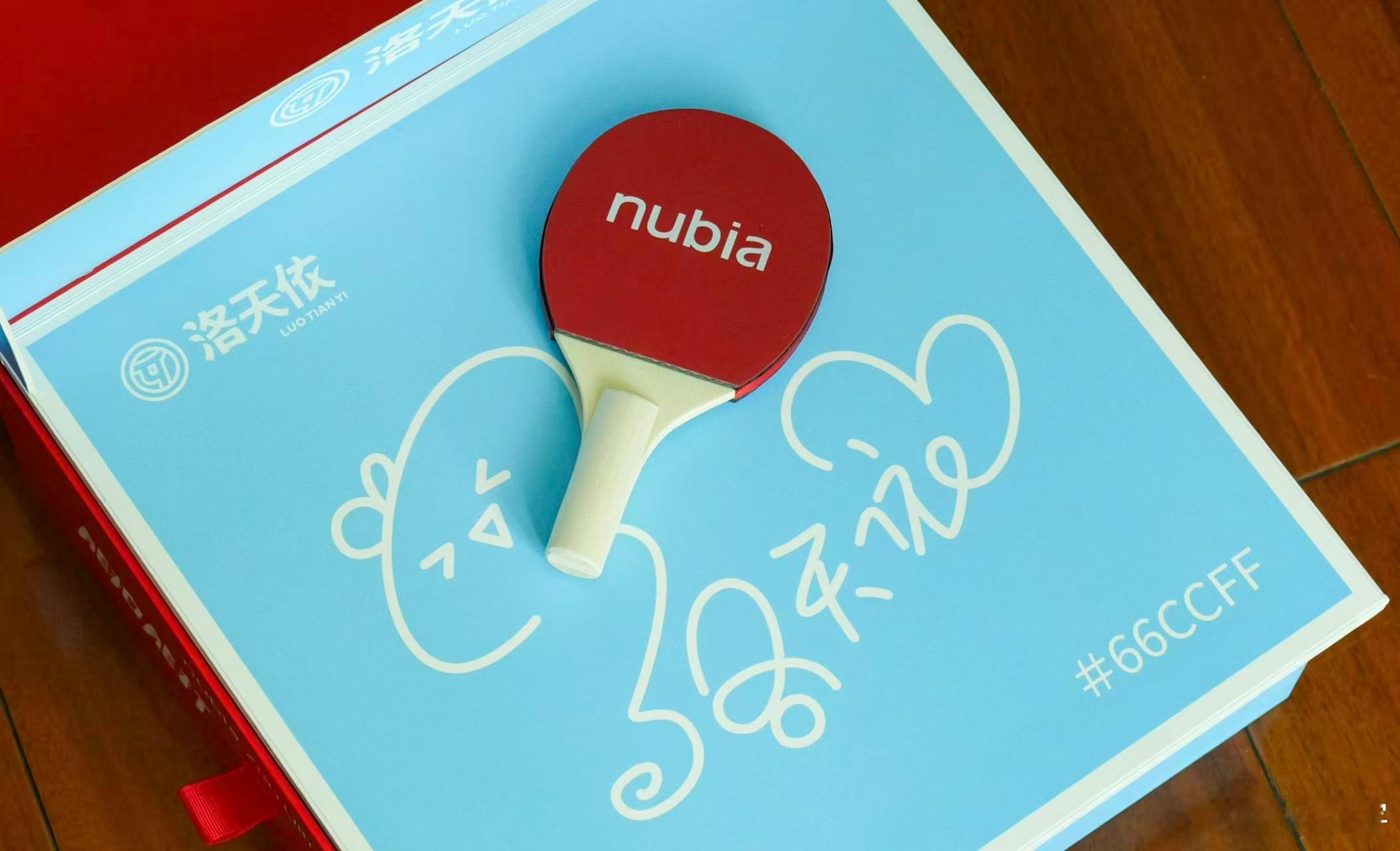 一起看看努比亚Z80Ultra的邀请函，注意看，这上面有洛天依哦[抱抱]努比