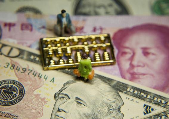 中美目前差距有多大？光从GDP上来看，美国是全球第一，中国是全球第二。可实际上呢