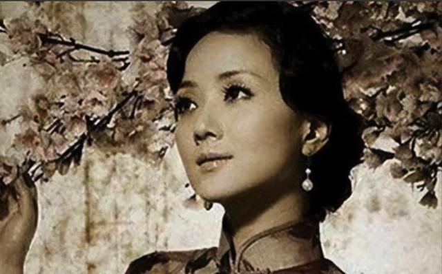 1951年，国民党女特务王化琴，被解放军战士押往刑场，即将枪毙。这时，一个男人大