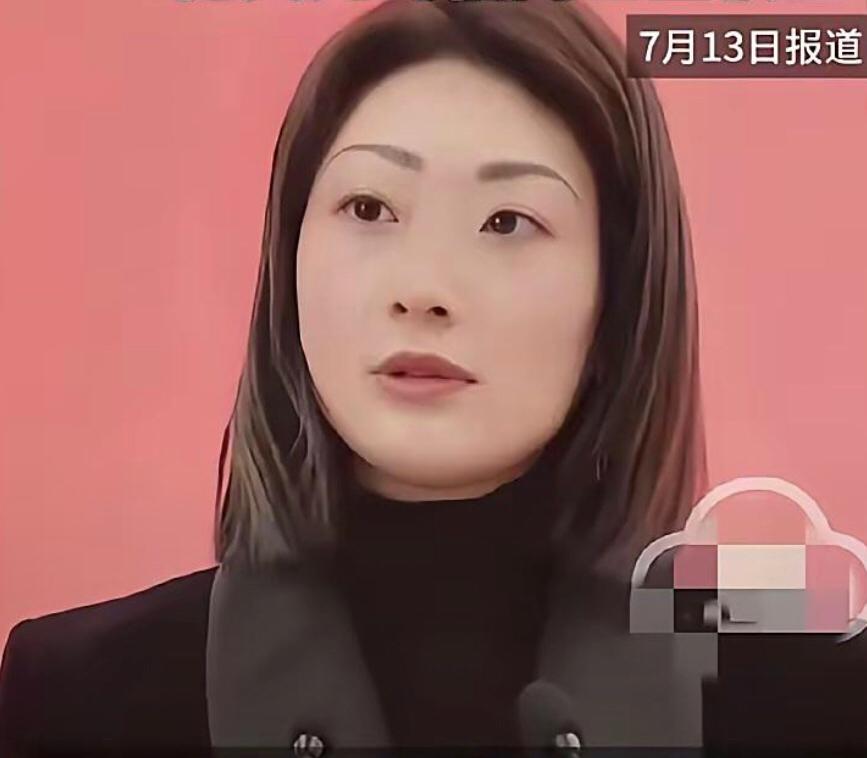 有人说，无论世事如何变迁，宗继昌、宗继盛及其儿子终究能入家谱，而宗馥莉的子女却休