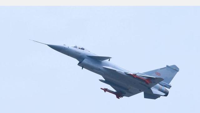 原来美西方国家还有个盼头，击垮俄罗斯以后，他们就能集中力量来对付中国，可歼10这