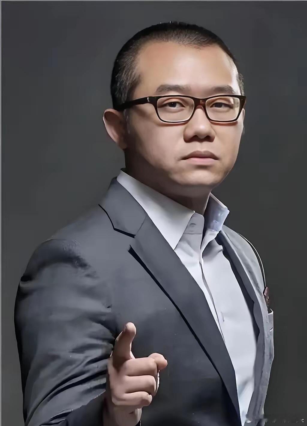 涂磊说：“如果离婚了，就不要再婚，除非，爱到不行，视你如命。如果没有，那就赚钱。