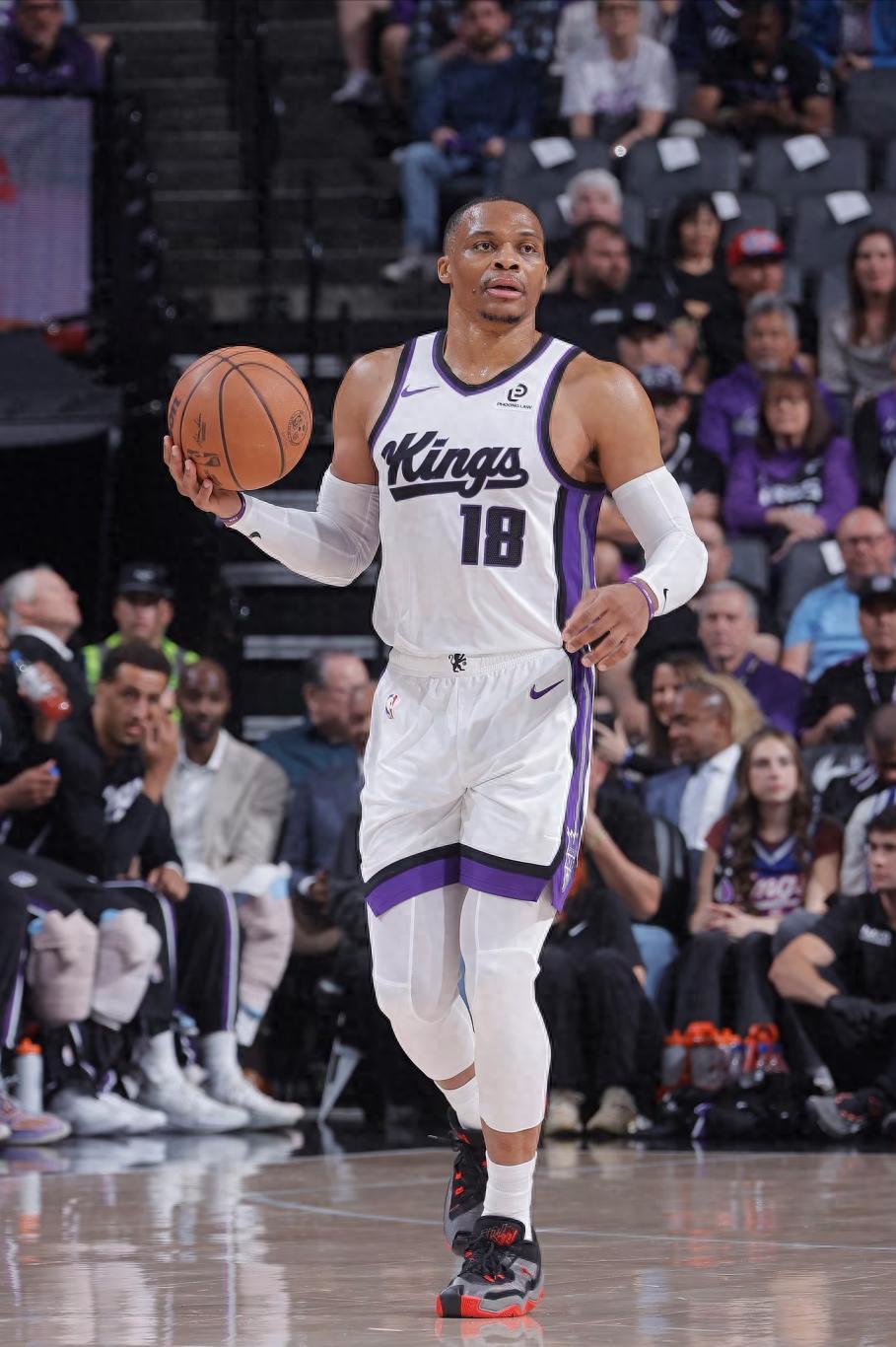 208次三双历史第一！威少23+11+12率国王大胜公牛，吉迪空砍三双3月9