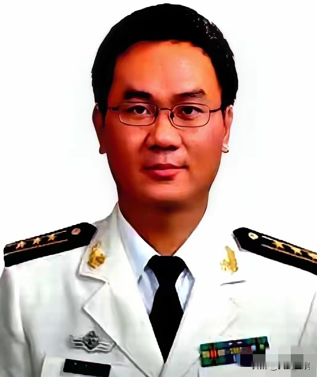 刚看这消息，我是真觉得有些“西方定论”就是用来打破的。福建舰才交接，47岁