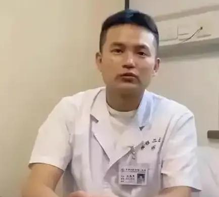 禽兽不如！2022年，湖南一大爷因为身体不舒服去医院检查，主治医生告诉他是直肠癌