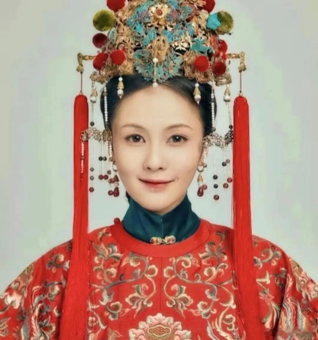 白鹿这新娘妆造好诡异啊