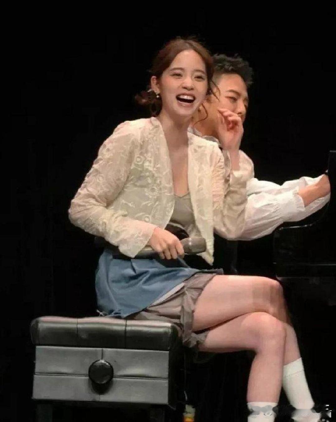 欧阳娜娜居然这么大了，身材好绝，越来越好看了