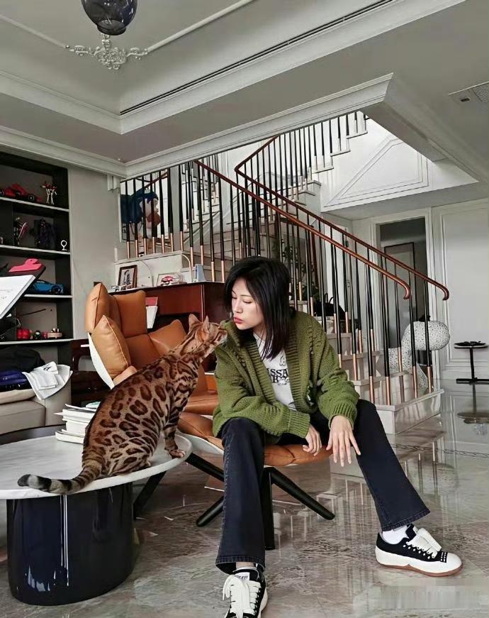 终于明白，为什么陆毅那么拼命演戏赚钱了