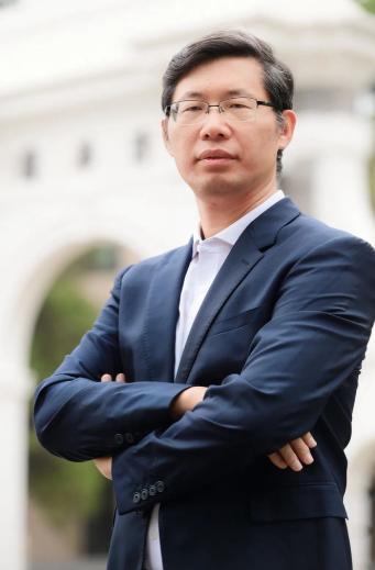 支持封号！崇洋媚外、贬低人种，这样的教育买办就该封杀。7月1日23时