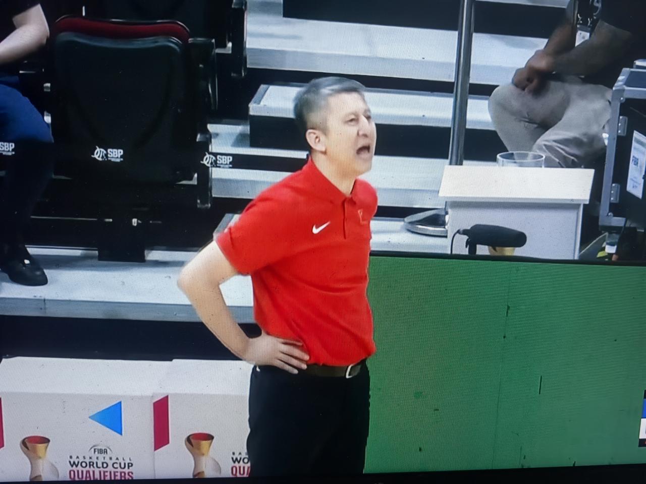 男篮客场再次上演11分绝地大翻盘，必须要表扬5大赢球功臣！1第一大赢球功臣-