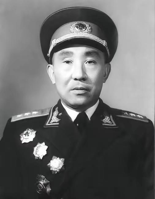 1985年百万大裁军，驻湖南涟源部队的365医院住院部被撤销，120多亩地盘和大