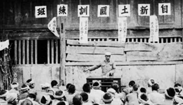 1950年，一次剿匪战斗中，一名小战士死死地盯住了女尼姑一处，排长不禁气得青筋暴