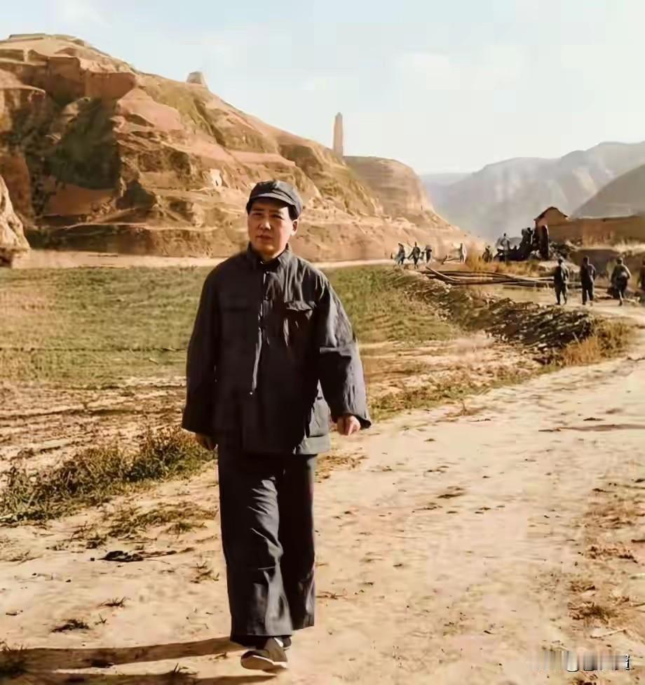 气吞山河，这四个字就可以证明我们伟大的毛主席，在延安的艰苦岁月中，运筹帷幄，决