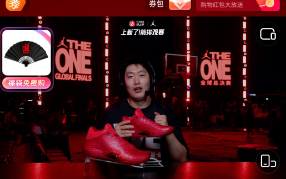 管泽元正好回家伺候大月子孕妇吧，好好备战S17。今年搭上世界杯也赚不少，把解说机