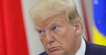 美国总统承认，普京是一个专业人士，特别在应对西方的制裁方面。他说，在与普京交谈中