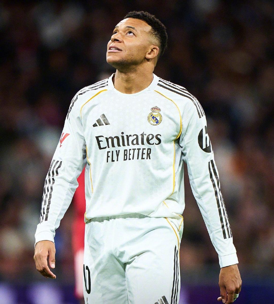 欧洲转会新闻汇总！★从从容容游刃有余？为了破C罗的纪录，姆巴佩强行上场，结果