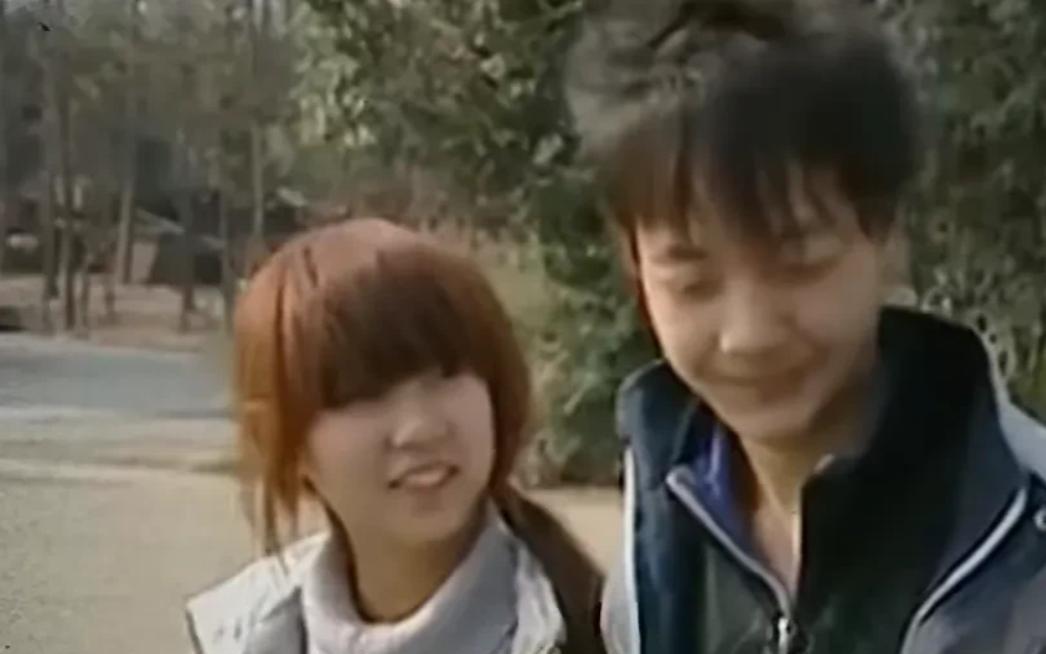 没想到《谭谈交通》的后续，竟是一部大型的人生纪录片。15年前，骑破电动车的小情侣
